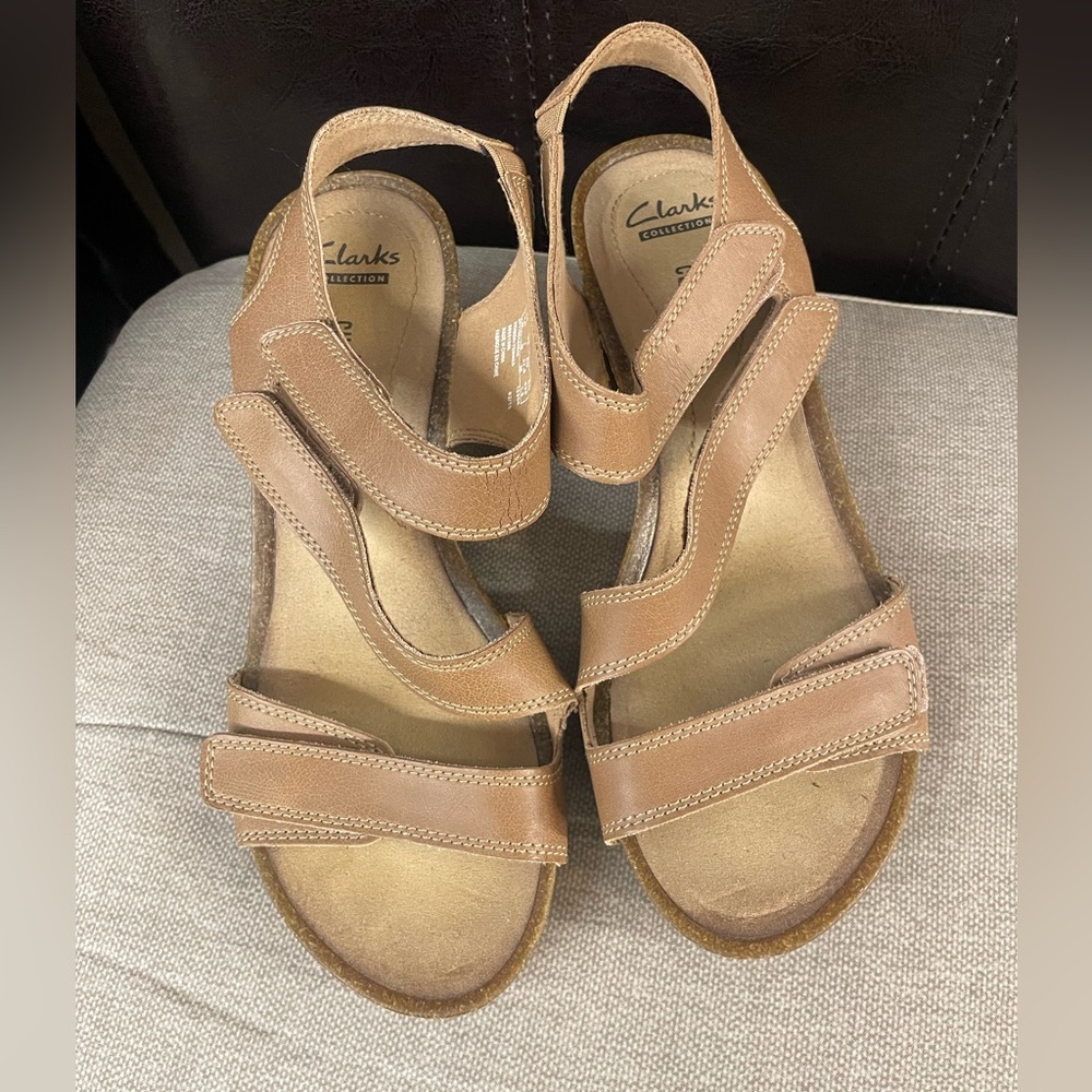 Clark’s Collection wedge sandal size 7